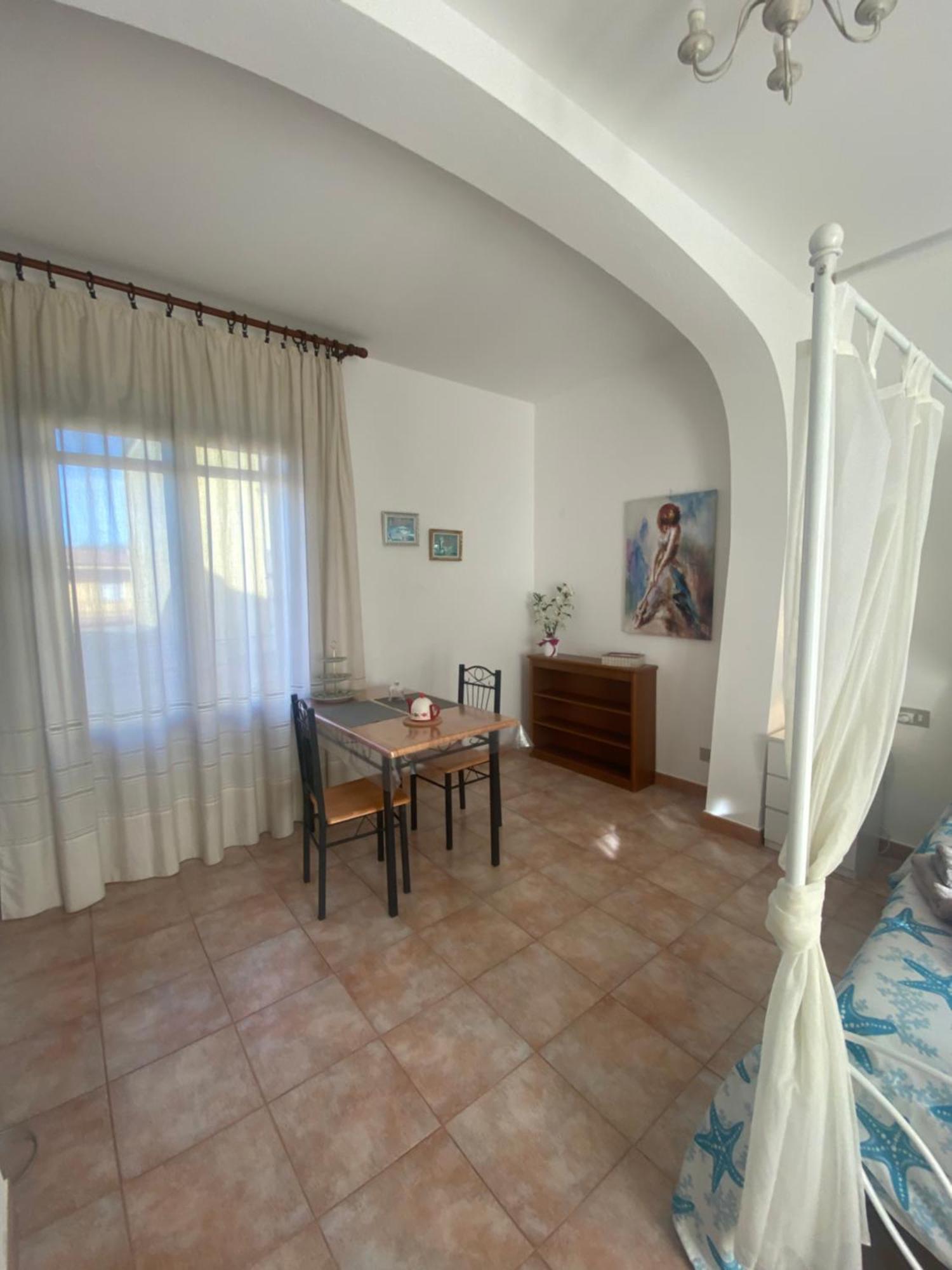 Bed And Breakfast Le Petunie Bari Sardo Kültér fotó